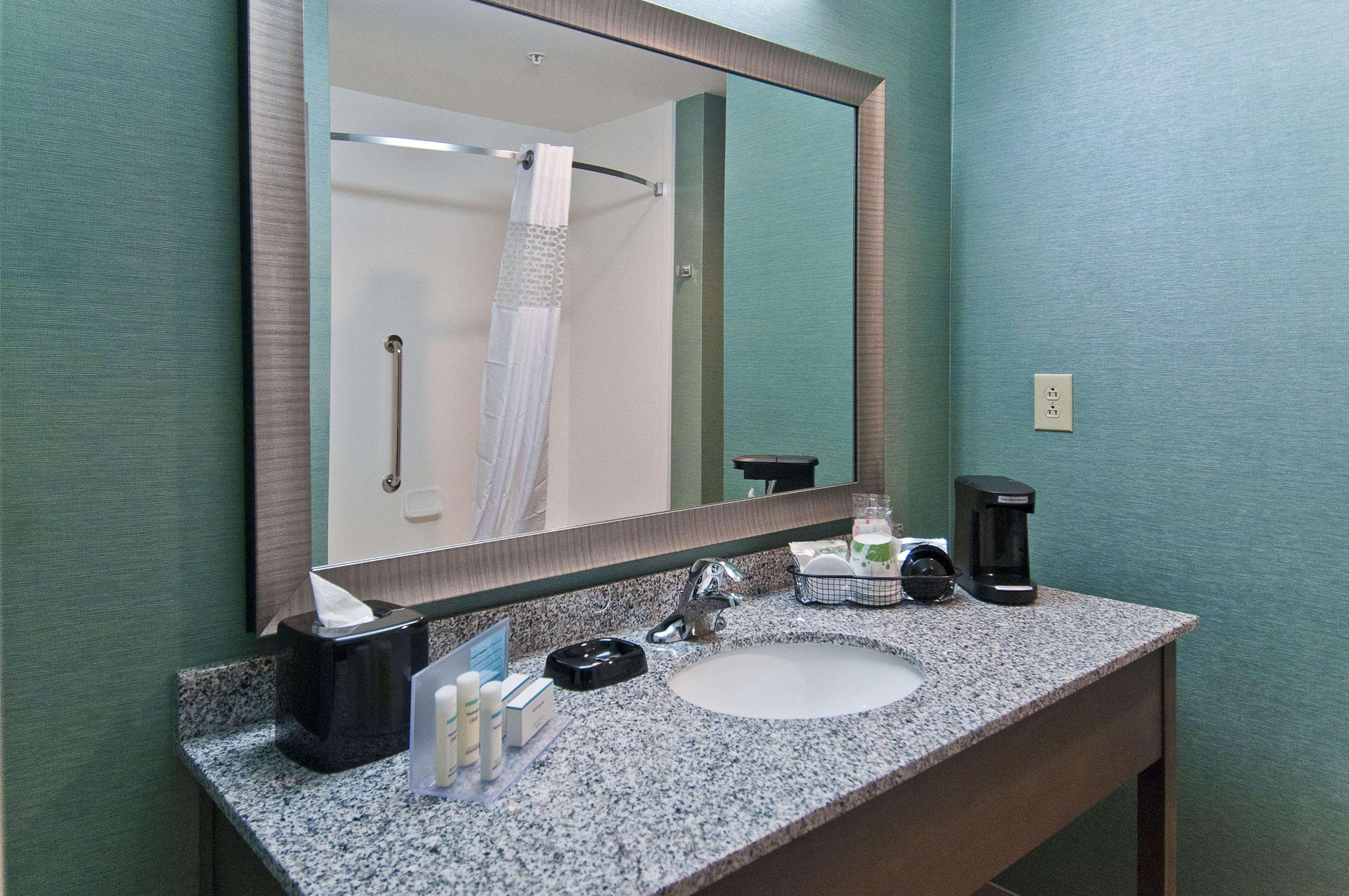 Hampton Inn & Suites Pensacola/I-10 Pine Forest Road Ferry Pass Exterior photo