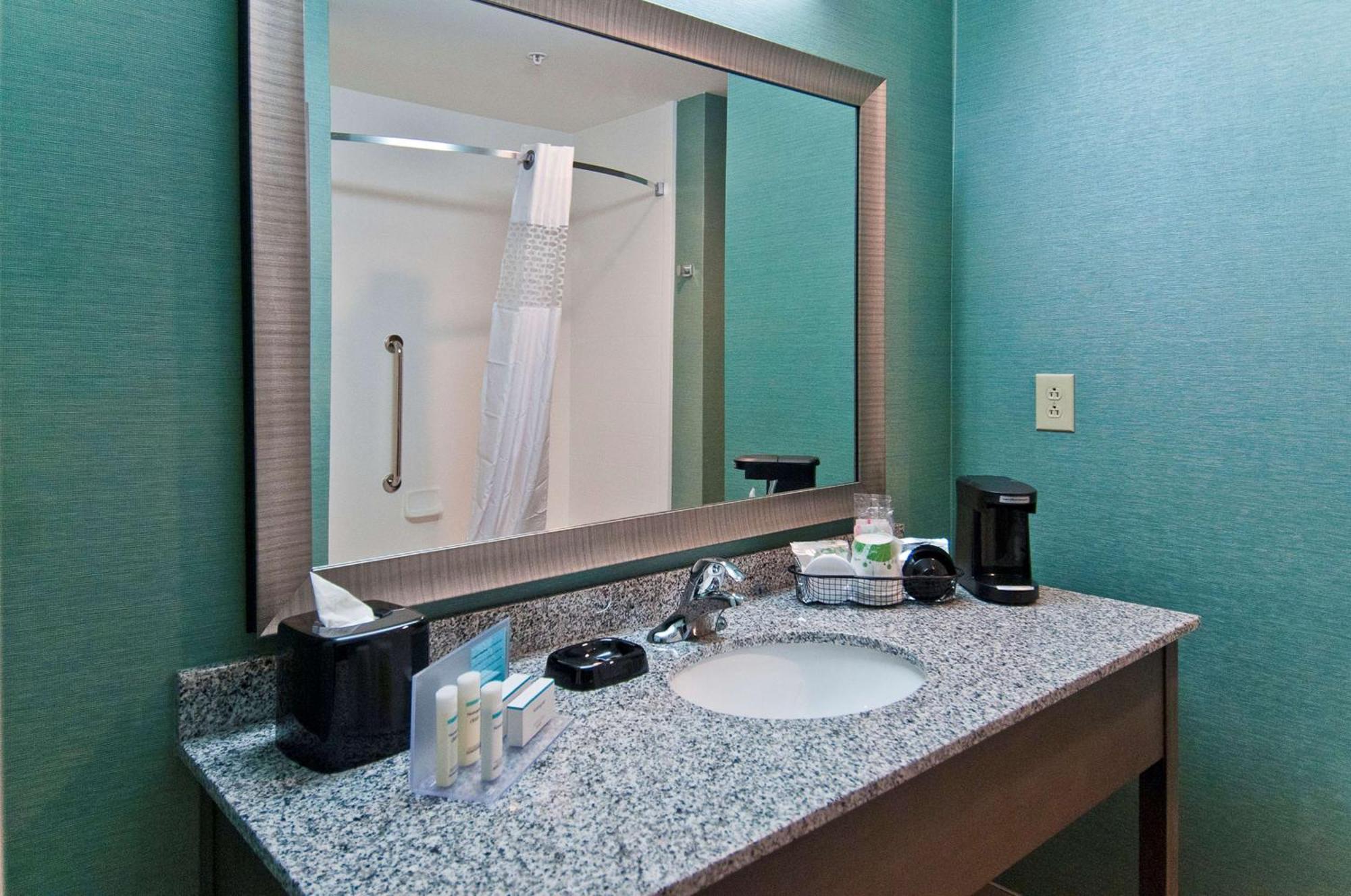 Hampton Inn & Suites Pensacola/I-10 Pine Forest Road Ferry Pass Exterior photo